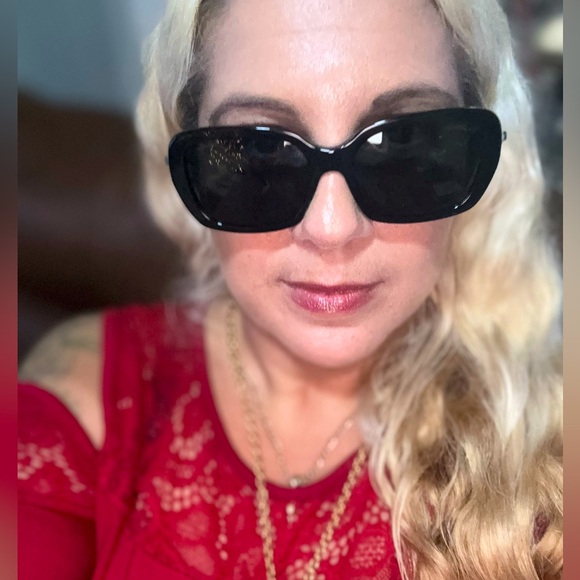 Meet your Posher, Erika - Picture 6 of 6